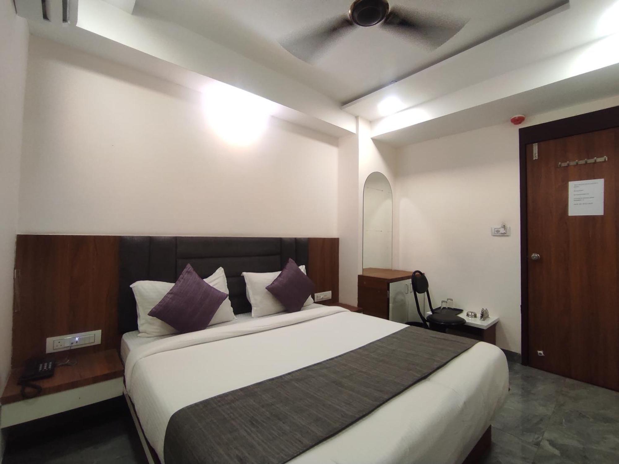 Hotel Earth Inn, Subhash Bridge, Rto Circle, Ahmedabad Luaran gambar