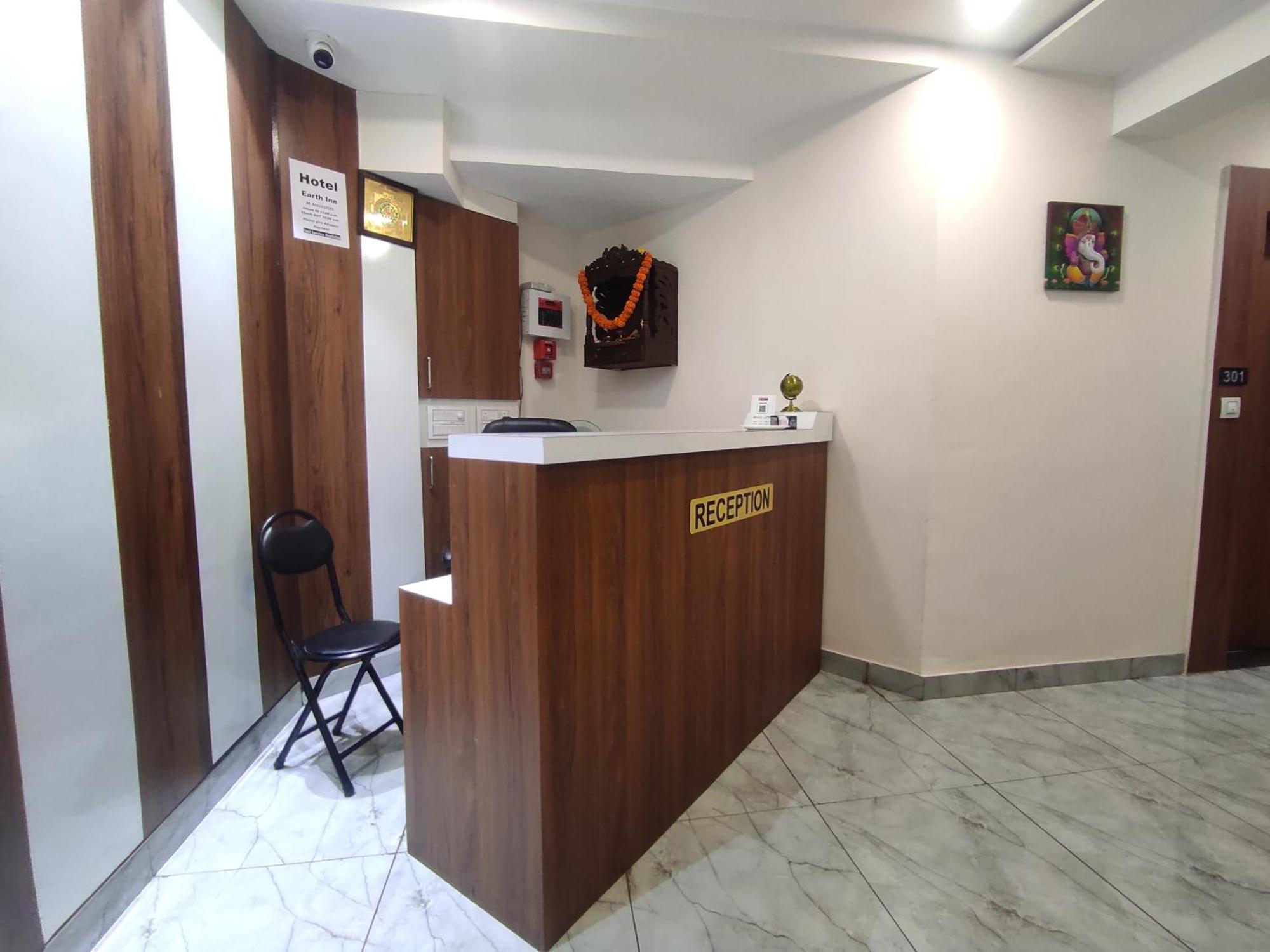 Hotel Earth Inn, Subhash Bridge, Rto Circle, Ahmedabad Luaran gambar
