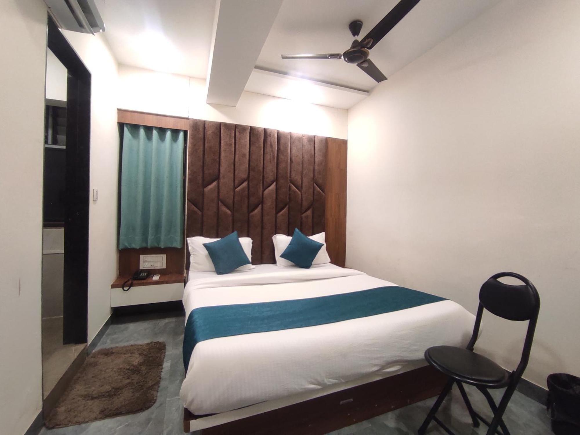 Hotel Earth Inn, Subhash Bridge, Rto Circle, Ahmedabad Luaran gambar